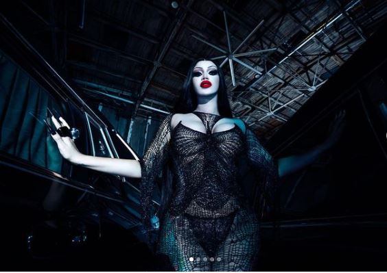 Cardi B para o halloween 2021
